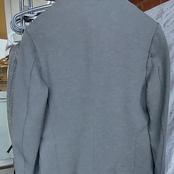 Blazer - Picture 2 of 2